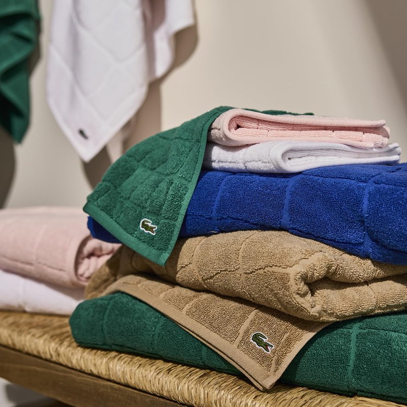 Lacoste Croc Scale 100% Cotton Towels – Highly Absorbent & Quick Drying, Premium Super Soft, White, 2 Bath Towels (30"x56"), 2 Hand Towels (16"x30"), 2 Washcloths (13"x13") 6PC Bath Towel Set