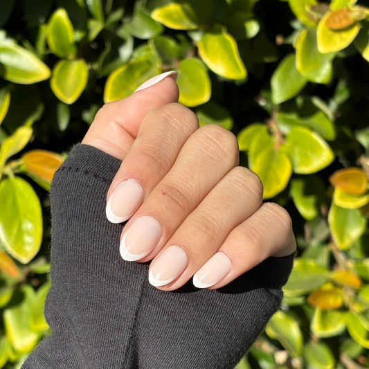 WELL ROUNDED Press-On Nails by Lavaa Beauty | Short Rounded | Short Round Oval French Tip Nails