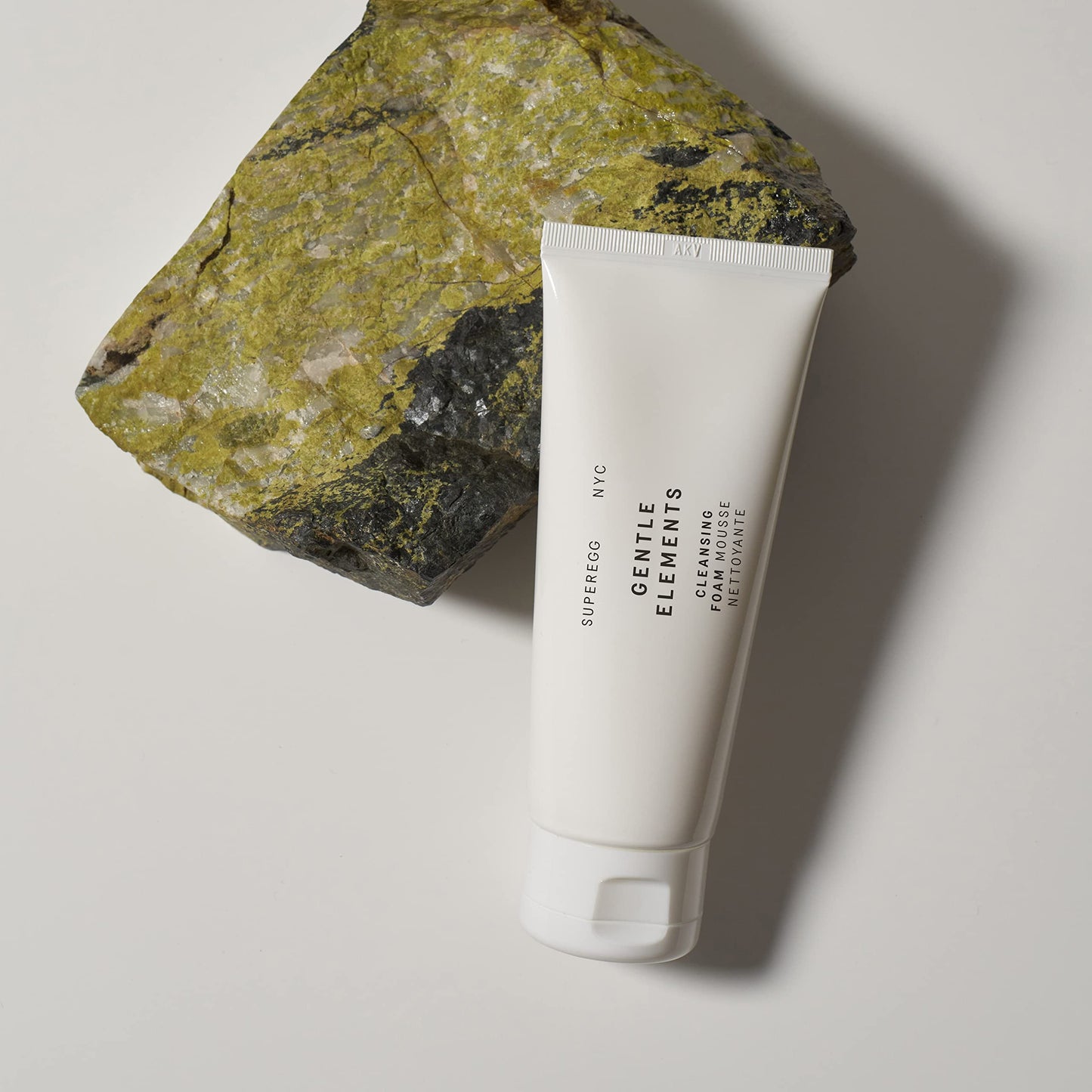 SUPEREGG Gentle Elements Cleansing Foam: For a youthful, smooth complexion. Foaming cream cleanser with Vitamin C, AHA. 100 ML / 3.4 FL OZ