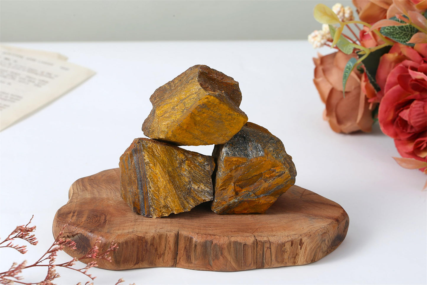 YATOJUZI Tiger's Eye 1.8-2.2" Natural Raw Stones and Healing Crystals Large Stone Rough Crystal Rocks for Tumbling Cabbing Polishing Fountain Rocks Decoration 1PCS