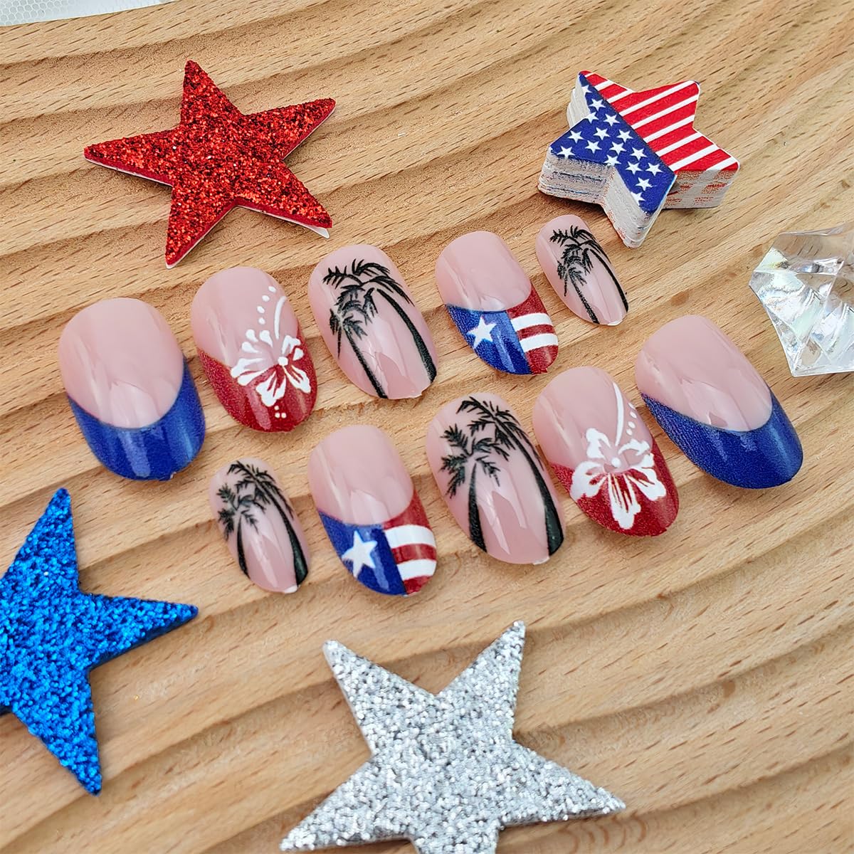 24Pcs Independence Day Nails French Tip Press on Nails Short Almond False Nails Coconut Tree Flower Glue on Nails Design 4th of July Fake Nails American Flag Patriotic Acrylic Nails for Women