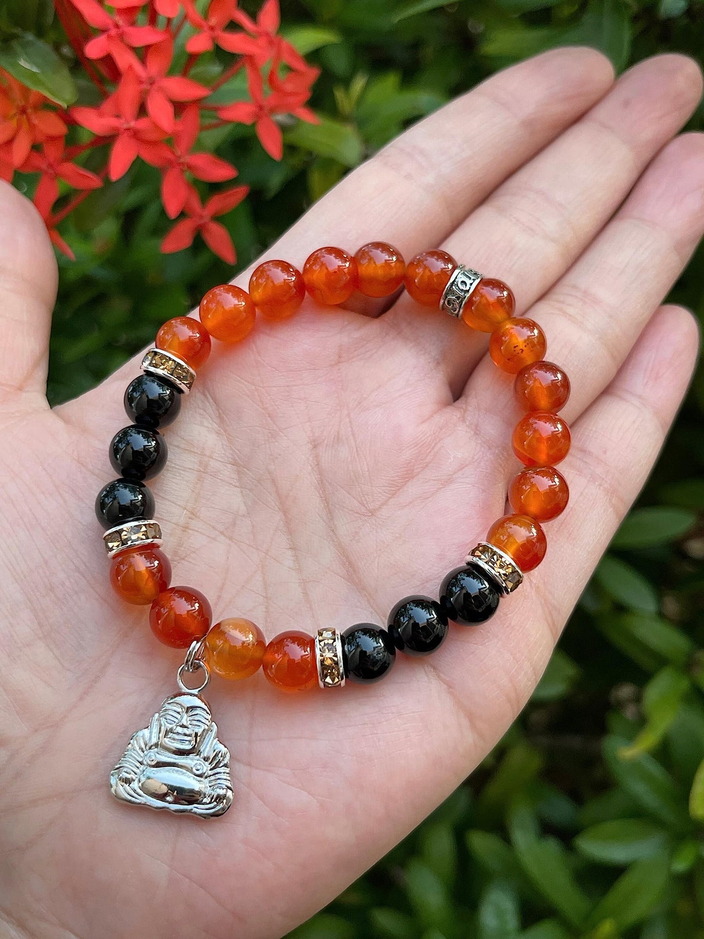 GAF TREASURES Red Agate & Black Onyx with Happy Buddha Crystal Bead Bracelet 8mm, Genuine Red Agate & Black Onyx Stretch Gemstone Bracelet, Healing Crystal Bracelet, Gift for Men & Women (1)