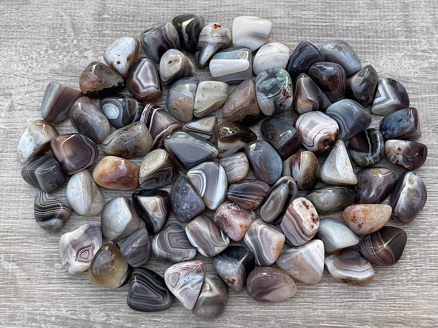 GAF TREASURES 5 Pcs Botswana Agate Tumbled Stones, Polished Natural Botswana Agate Gemstone, Botswana Agate Healing Crystals (Botswana Agate)