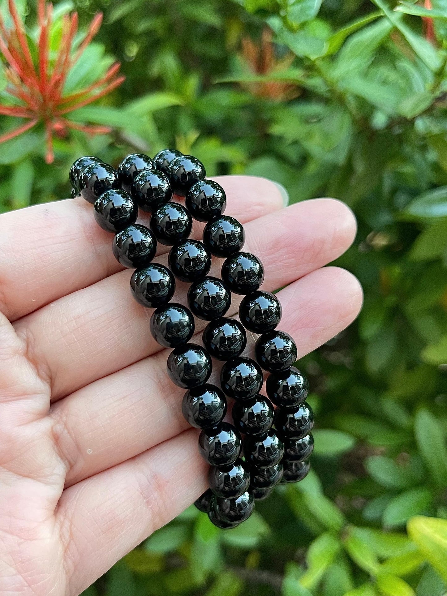 GAF TREASURES Black Onyx Crystal Bead Bracelet 8mm, Genuine Black Onyx Stretch Gemstone Bracelet, Healing Crystal Bracelet, Gift for Men & Women (1)
