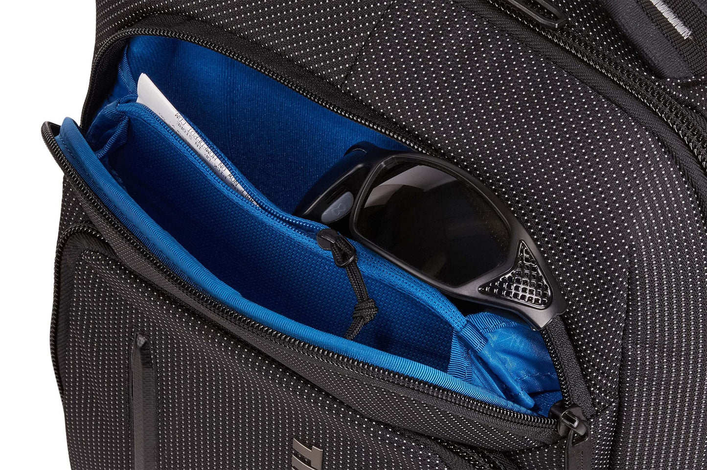 Thule Crossover 2 Laptop Backpack 20L, Padded compartments fit 14" Laptop & 10" Tablet, Crush-Resistant valuables Pocket