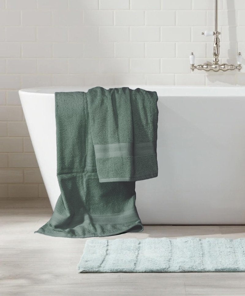 BOUTIQUO 8 Piece Towel Set 100% Ring Spun Cotton, 2 Bath Towels 27X54, 2 Hand Towels 16X28 and 4 Washcloths 13X13 - Ultra Soft Highly Absorbent Machine Washable Hotel Spa Quality - Jade