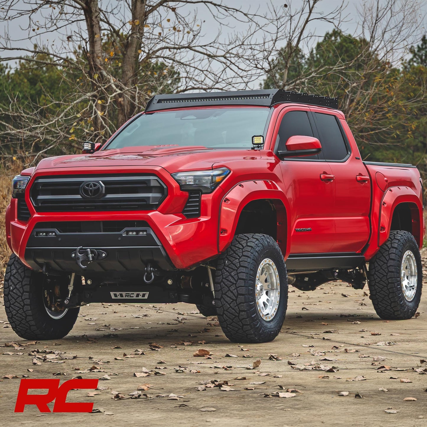 Rough Country 82 Series Off-Road Wheel - 15x8, 5x4.5" Bolt Pattern, 19mm Offset, Full Machined Aluminum with 8-Spoke Design & Simulated Beadlock Gold Hardware