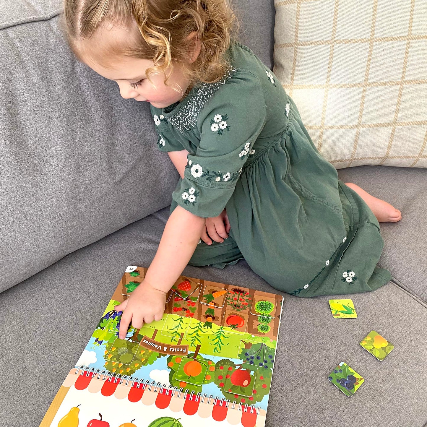 BenBen Busy Book for Toddlers, 30 Pages, Pre-Assembled, Preschool Learning Activities, Montessori Toys for Ages 3 and Up, Autism Sensory Toys, Kids Educational Activity Book, Birthday Gift