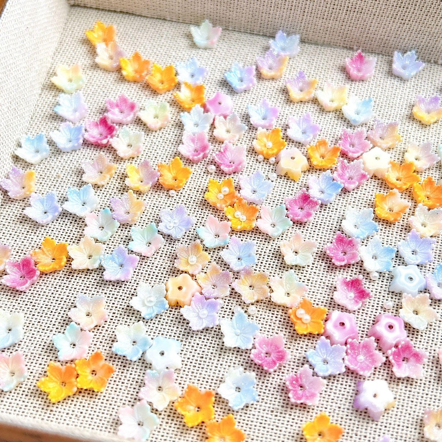 AWDSLUY 200Pcs Colorful Flower Nail Art Charms Cute Spring Summer Floral Nail Charms 3D Mix Color Ombre Flatback Nail Rhinestones Cute Glow in The Dark Blossoms Resin Nails Jewels Nail Gems for Women