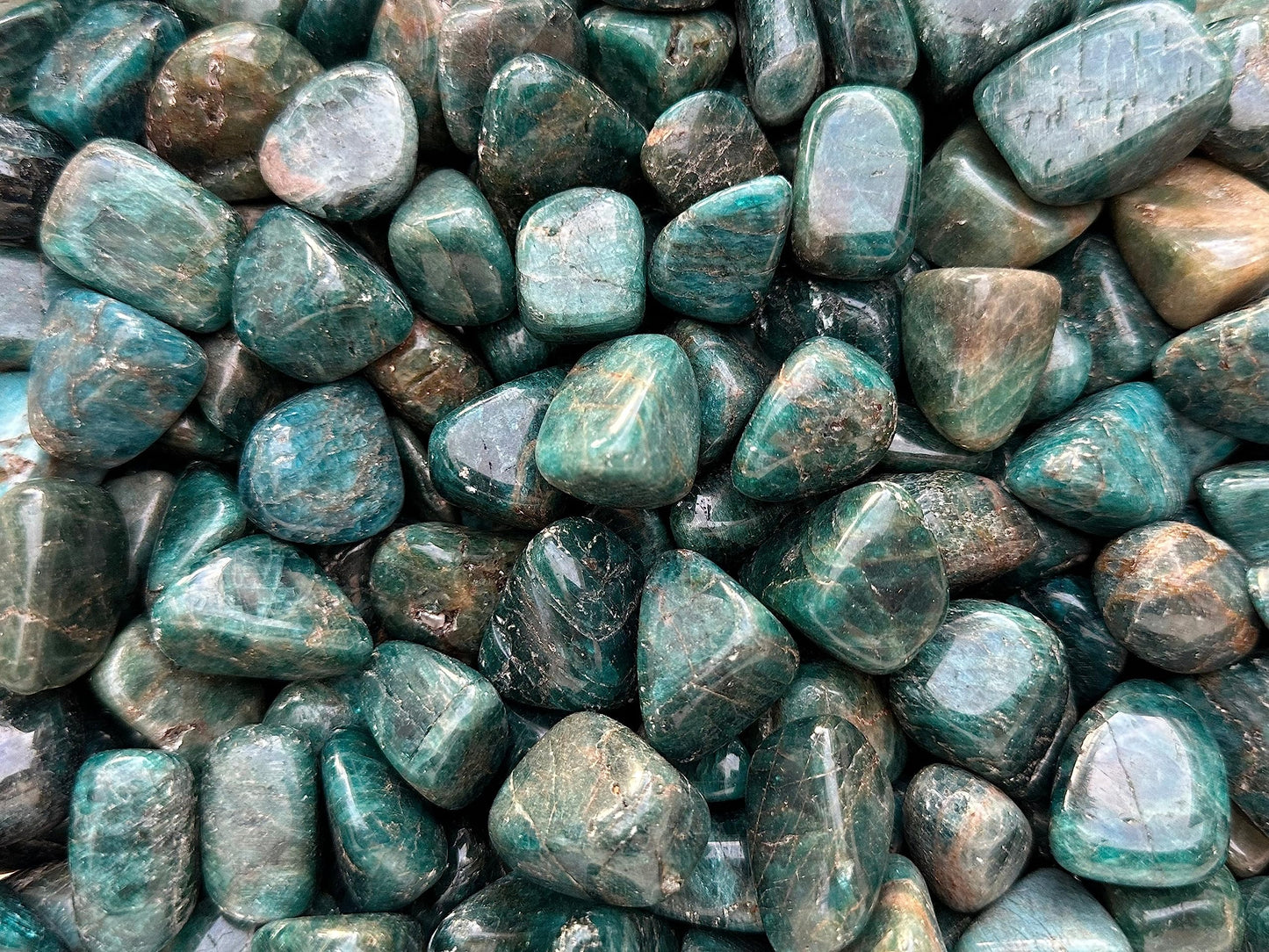 GAF TREASURES 5 Pcs Apatite Tumbled Stones, Polished Apatite Gemstone, Apatite Healing Crystals (Apatite)