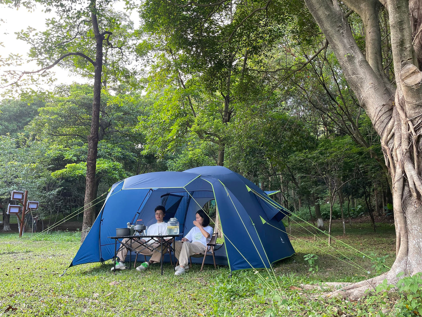 Three Bears Outdoor 6 Person Camping Tent - Waterproof Windproof Double Layer Design - Family and Car Camping - with Carry Bag and Storage Pouch - 76 Inches High (Dark Blue)